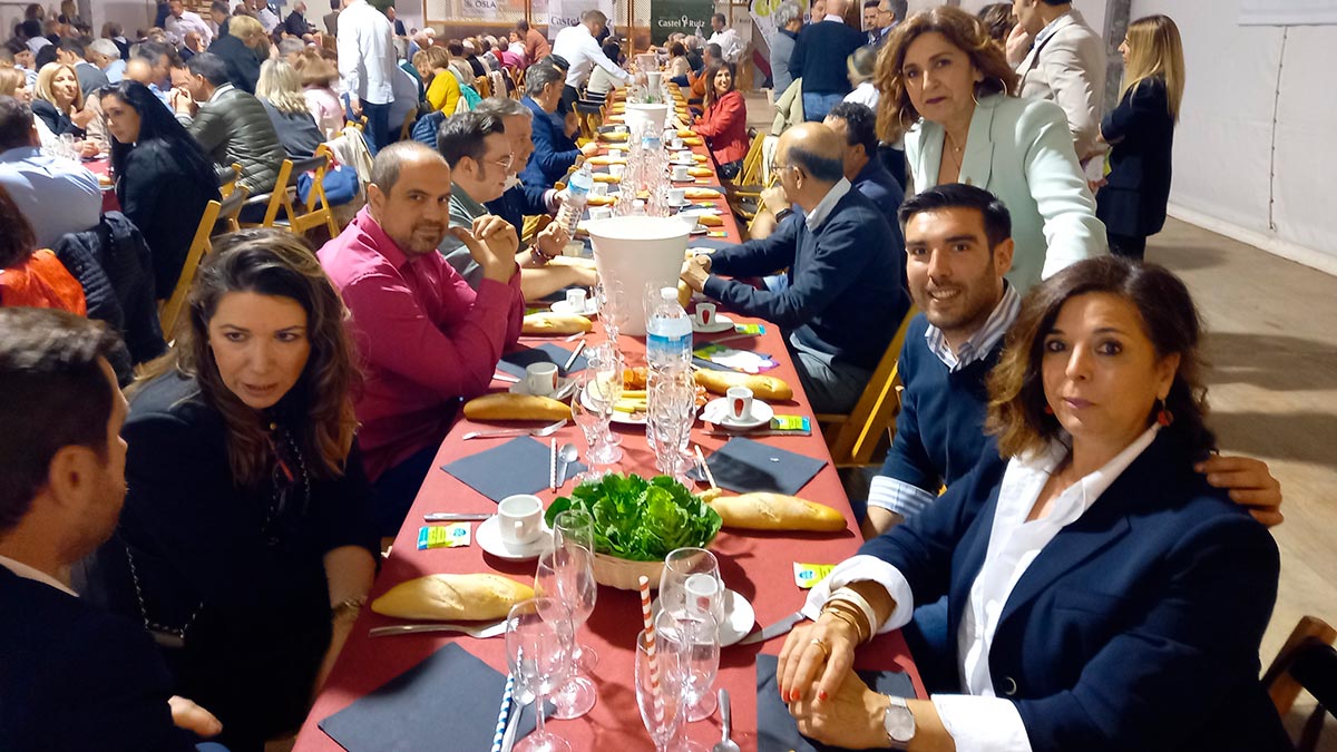 Representantes políticos en la cena de la Orden del Volatín