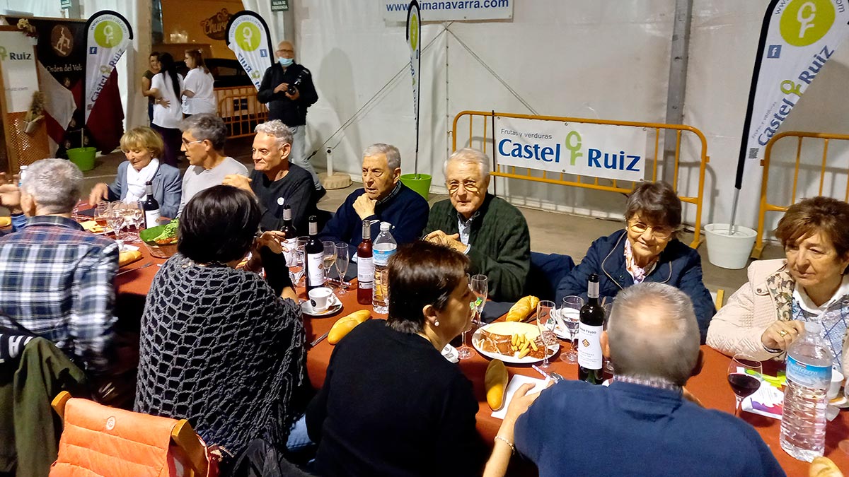 Gran ambiente en la cena de la Orden del Volatín