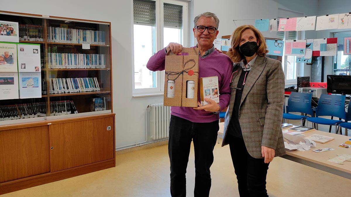 Pepe Alfaro homenajeado en el IES Alhama de Corella