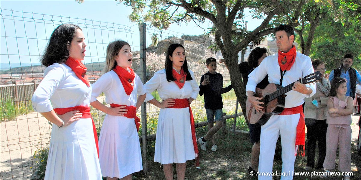 Jotas en honor a San Isidro en Caparroso
