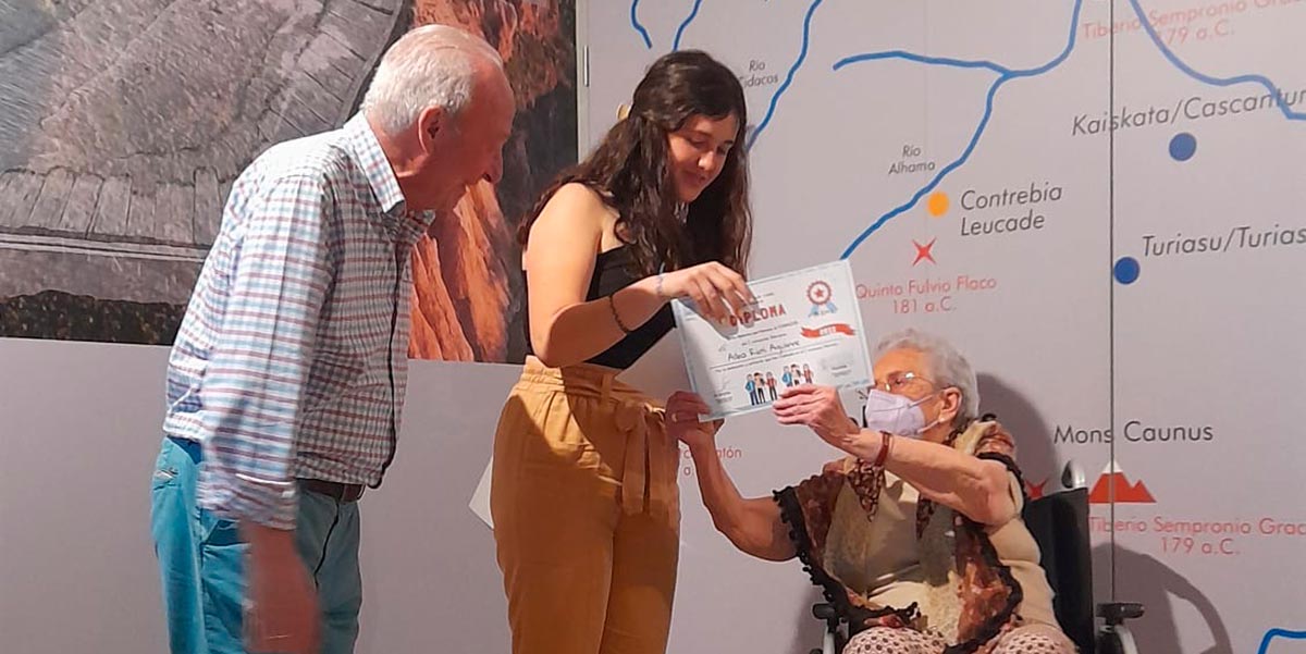 Ganadora carta de premios del I concurso “La familia que cuida al abuelo” en Alfaro