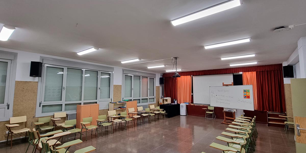 Corella colegio iluminación 1