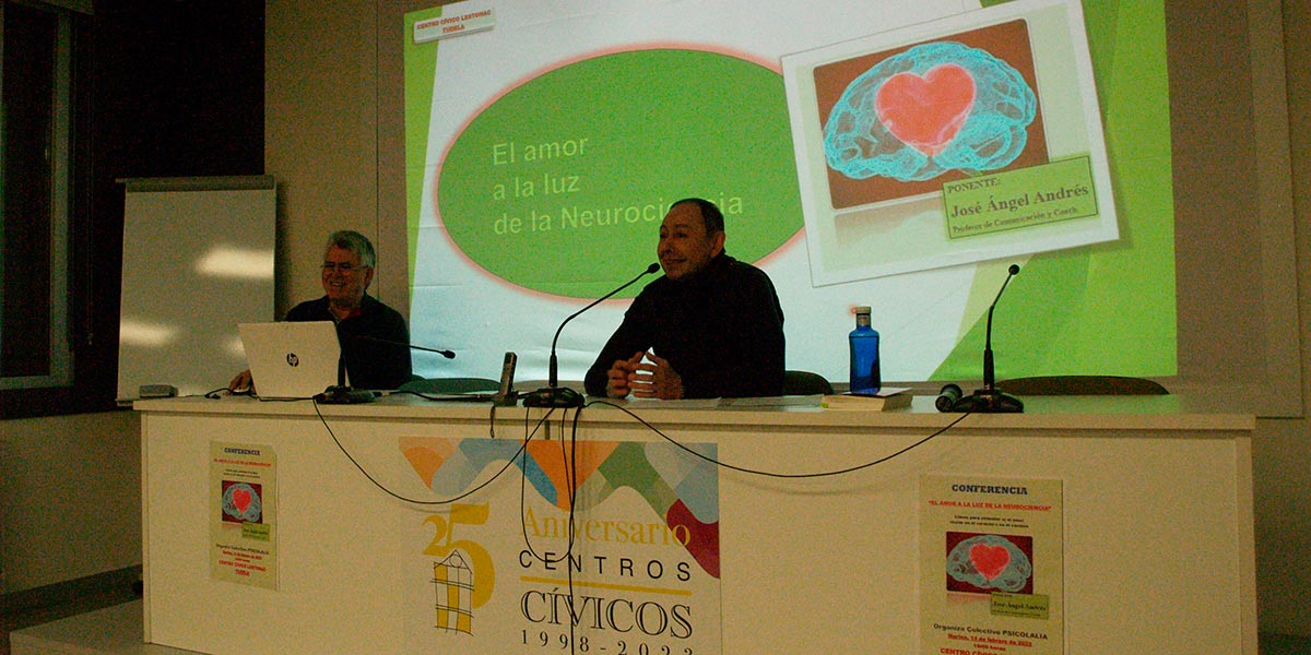 Charla Enamorados a cargo de José Ángel Andrés