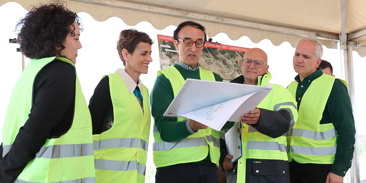La Presidenta Chivite y el consejero Ciriza visitan las obras de la carretera NA 128 2