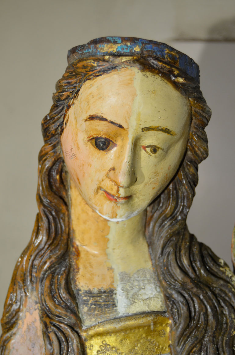 Detalle Virgen María restaurada