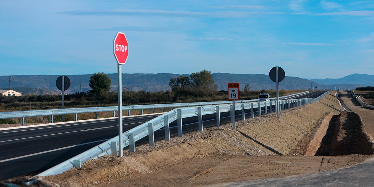 La Presidenta Chivite visitó la nueva carretera que conecta Caparroso, Mélida y Rada (NA 128) 4