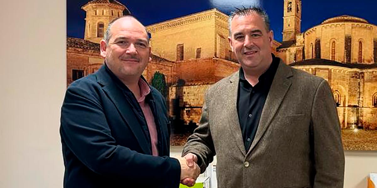 Miguel Aguirre Yanguas, alcalde de Fitero, con Rafael Loscos, presidente de AER