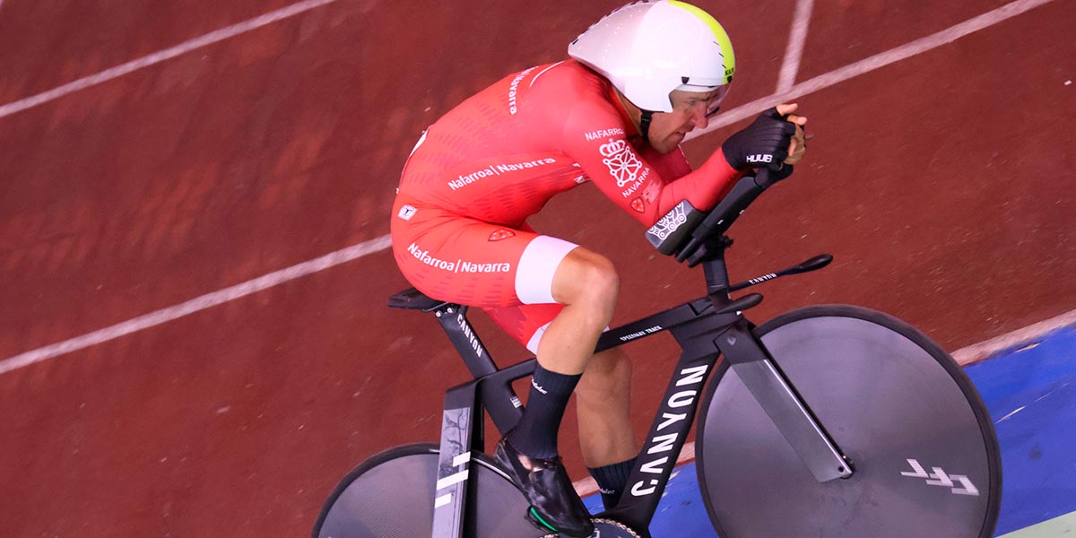 Eduardo Santas durante la competición en el Campeonato de España de pista