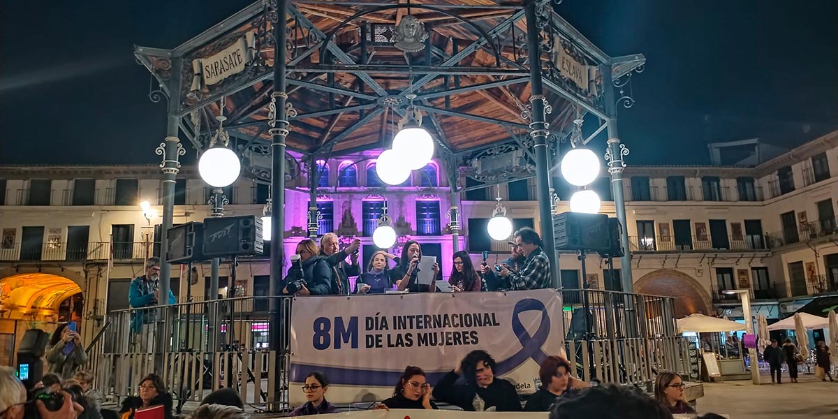 Lectura del comunicado de la Plataforma 8M en 2023