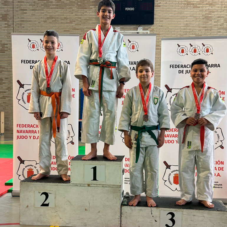 Alex Ramírez oro y Jeyzan Orta bronce