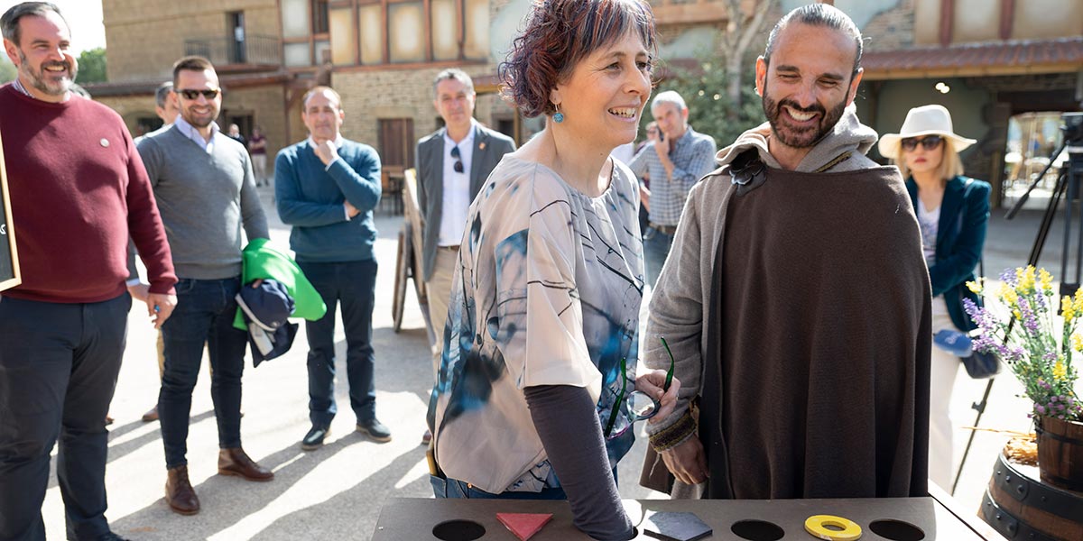 La consejera Esnaola visita Sendaviva para conocer las principales novedades de la nueva temporada