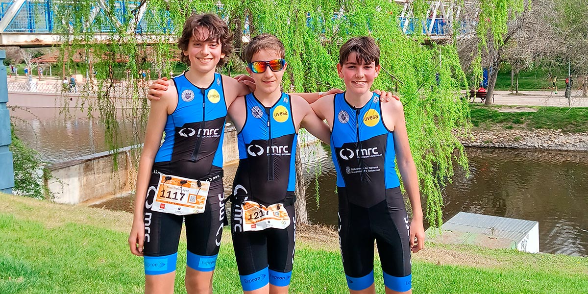 Participantes en el Campeonato de España de Super Sprint de la escuela de Triatlón de la SDR Arenas 3