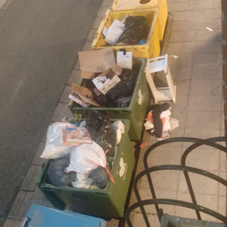 Insalubridad justo debajo de nuestras habitaciones 2