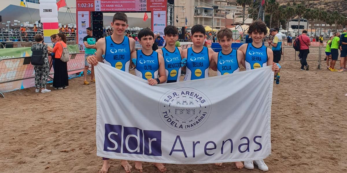 Equipo masculino de relevos SDR Arenas