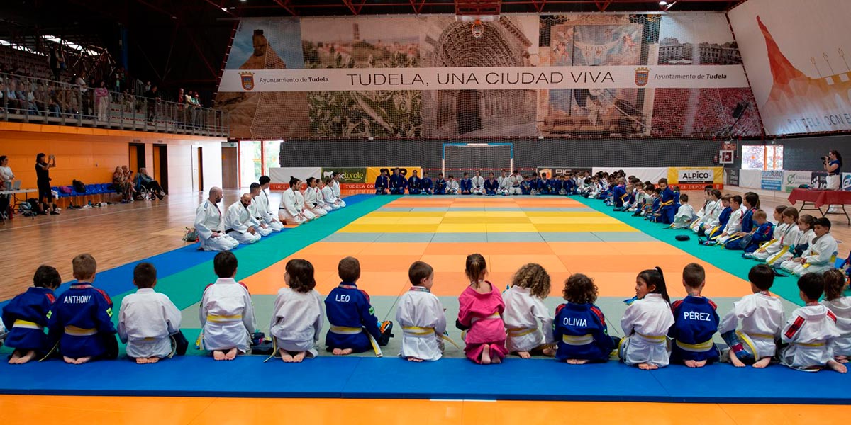 El polideportivo Ciudad de Tudela acogió la exibición del Judo Club Ribera Navarra
