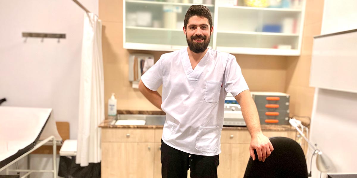El Enfermero Álvaro Huguet Casquero está especializado en Urgencias