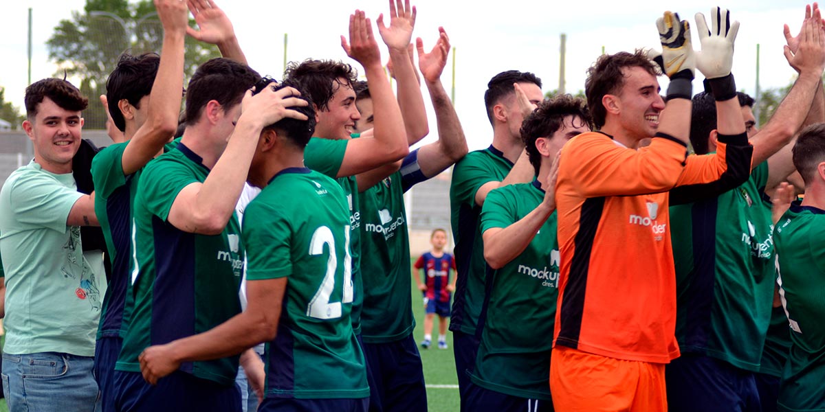 El CD Lourdes logró el ascenso a Primera Autonómica en un partido festivo 2