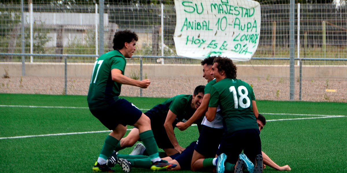 El CD Lourdes logró el ascenso a Primera Autonómica en un partido festivo 1