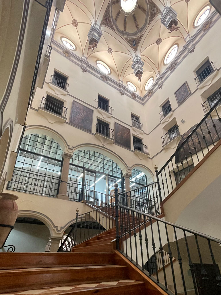 Escalera imperial palacio Marqués de Huarte