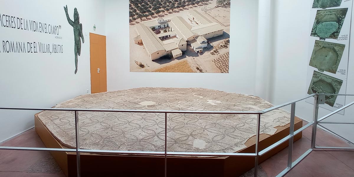 Restauración del mosaico descubierto en El Villar de Ablitas