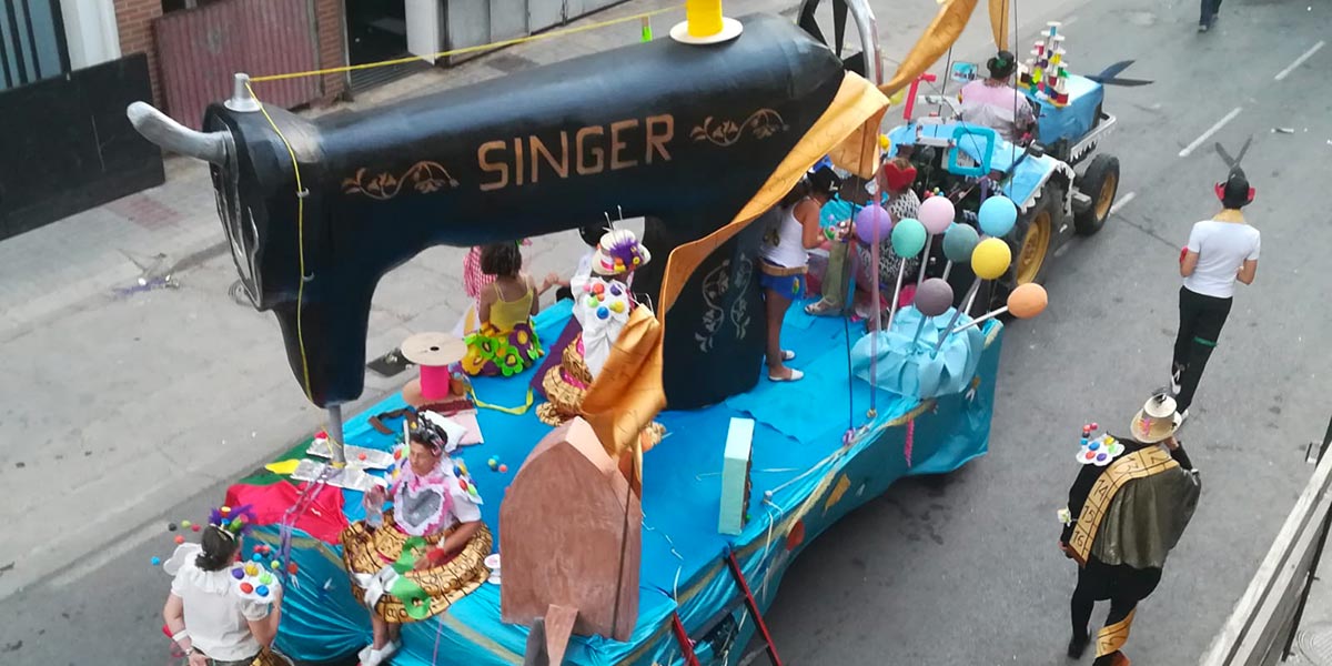 Gran desfile de carrazas de Rincón de Soto 1