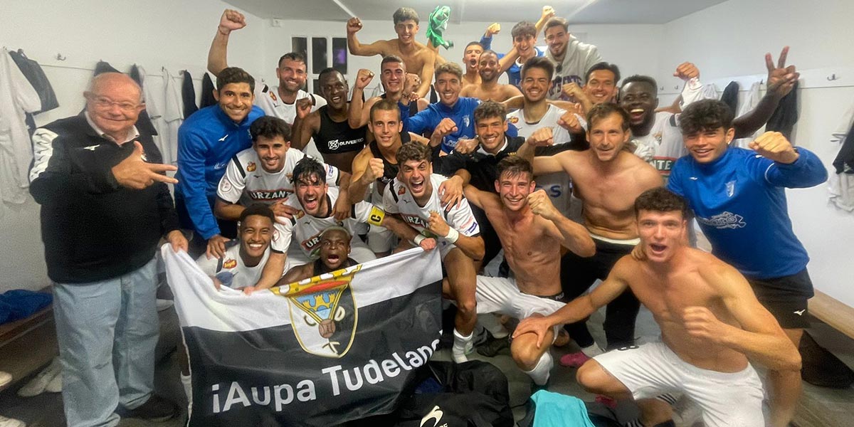 La afición aupó a la victoria del CD Tudelano