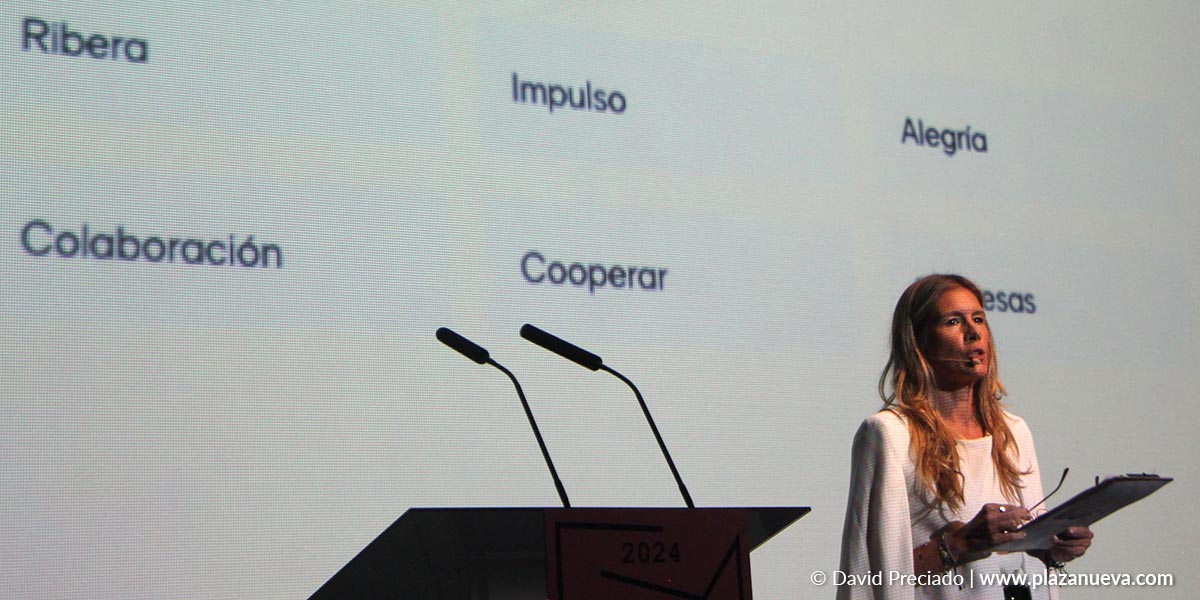 Paula Díaz Echalecu
