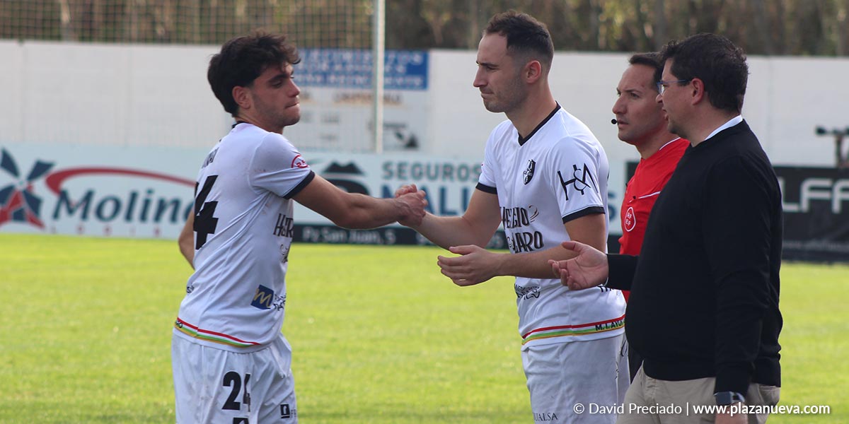 Unai también tuvo que abandonar el terreno de juego por lesión en la primera parte