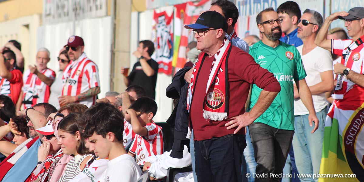 Muchos aficionados se desplazaron a La Molineta desde Logroño