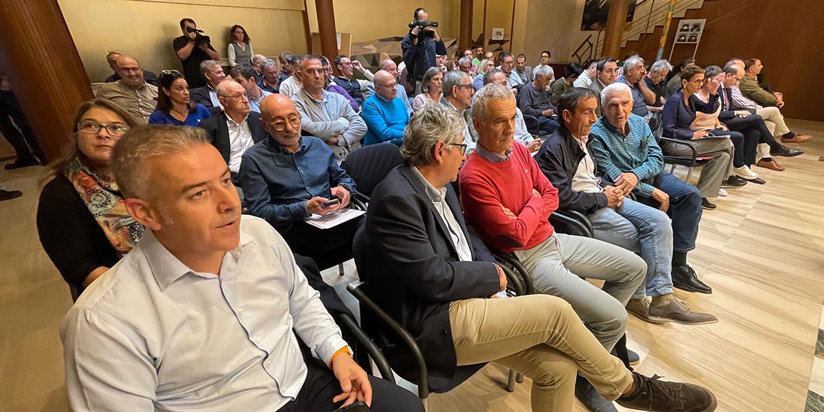 Reunión sobre el Canal de Navarra en la sede de Bardenas Reales de Navarra 1