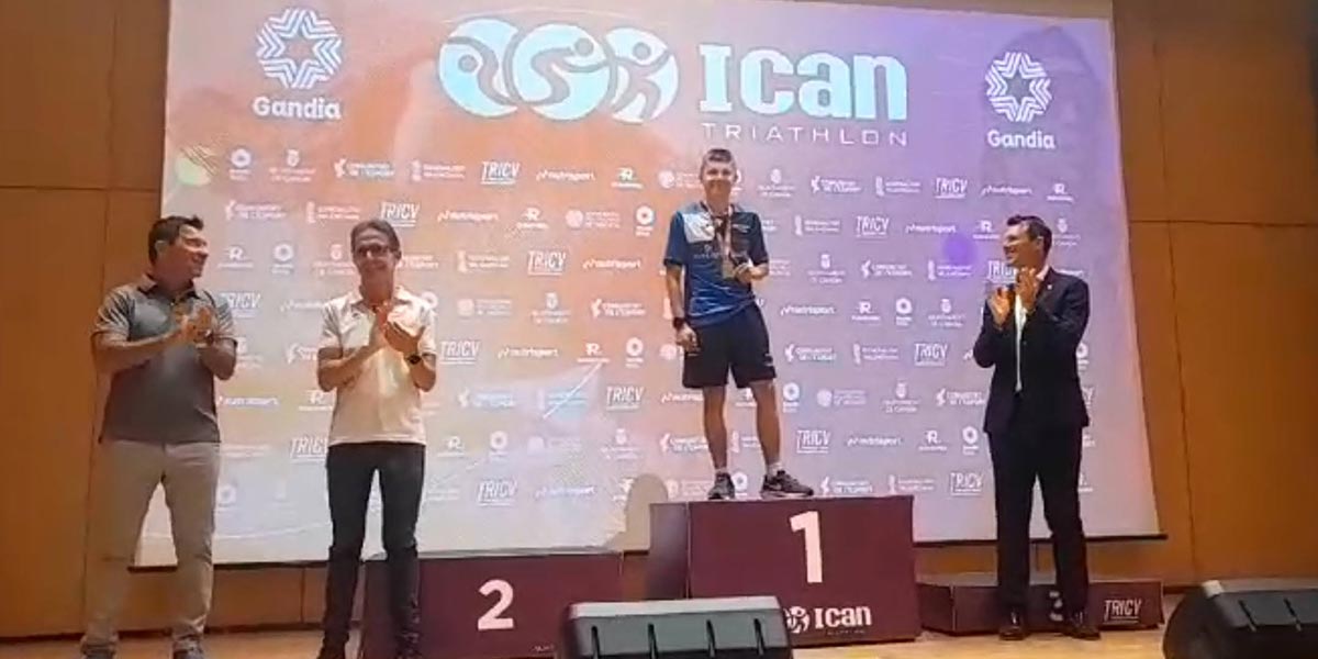 Alejandro Crespo en el ICAN FULL Triatlón Gandía (1º SUB 23)