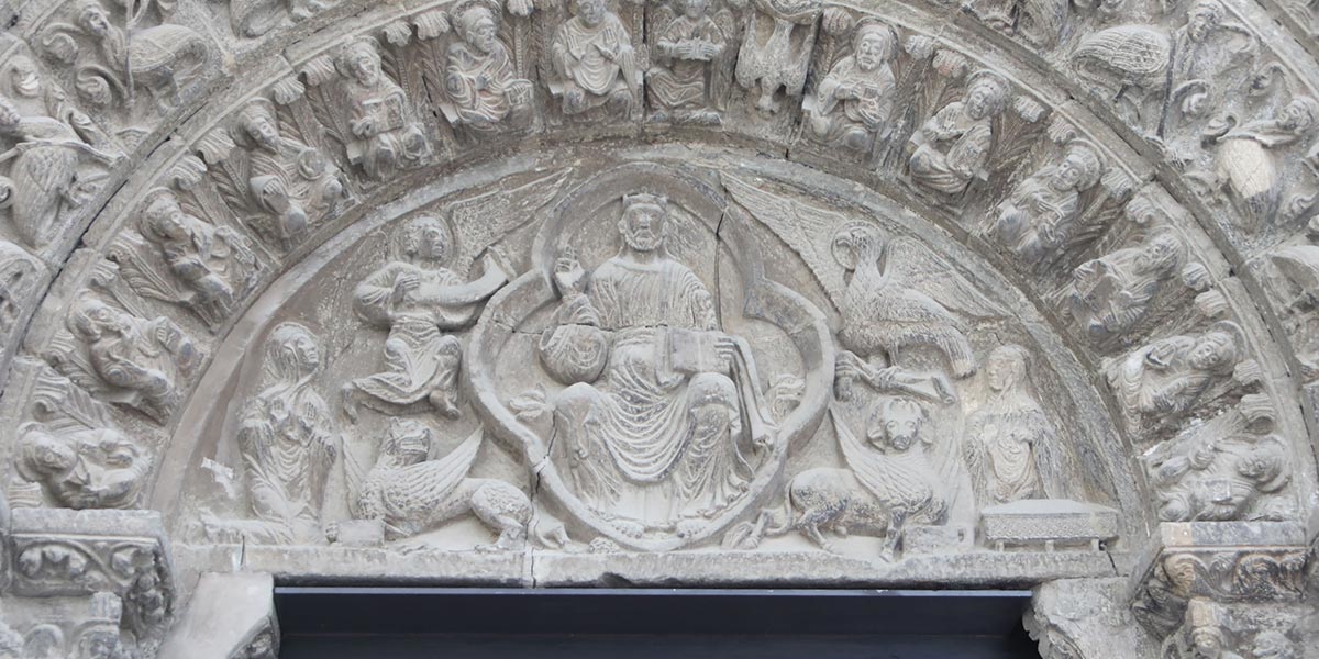 Portada de Santa María Magdalena