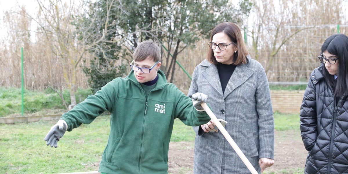 Una representación del Parlamento de Navarra ha visitado AMIMET para poner en valor su proyecto de empleo para personas con discapacidad 4