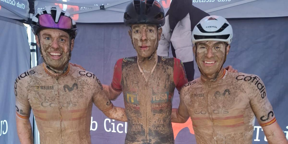 Hugo Mayor, Manuel Navarro y Jorge García tras correr en Banyoles