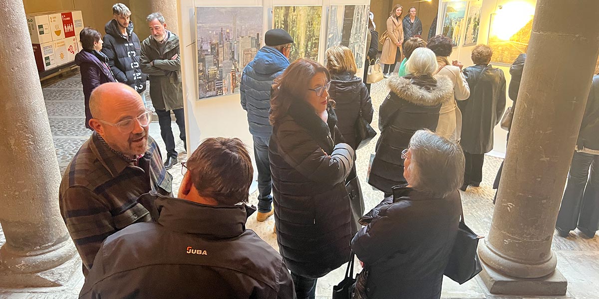Exposición ‘Visiones en asfalto’ de Javier Rodríguez en UNED Tudela 7