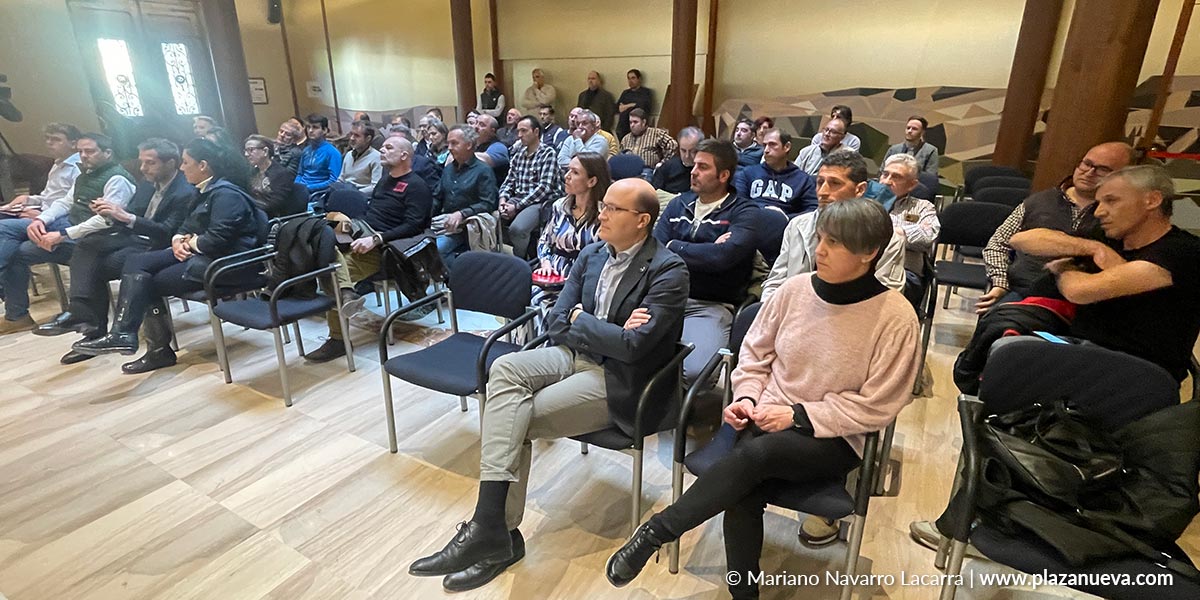Reunión de Sindicatos y Ayuntamientos sobre el Canal de Navarra 2