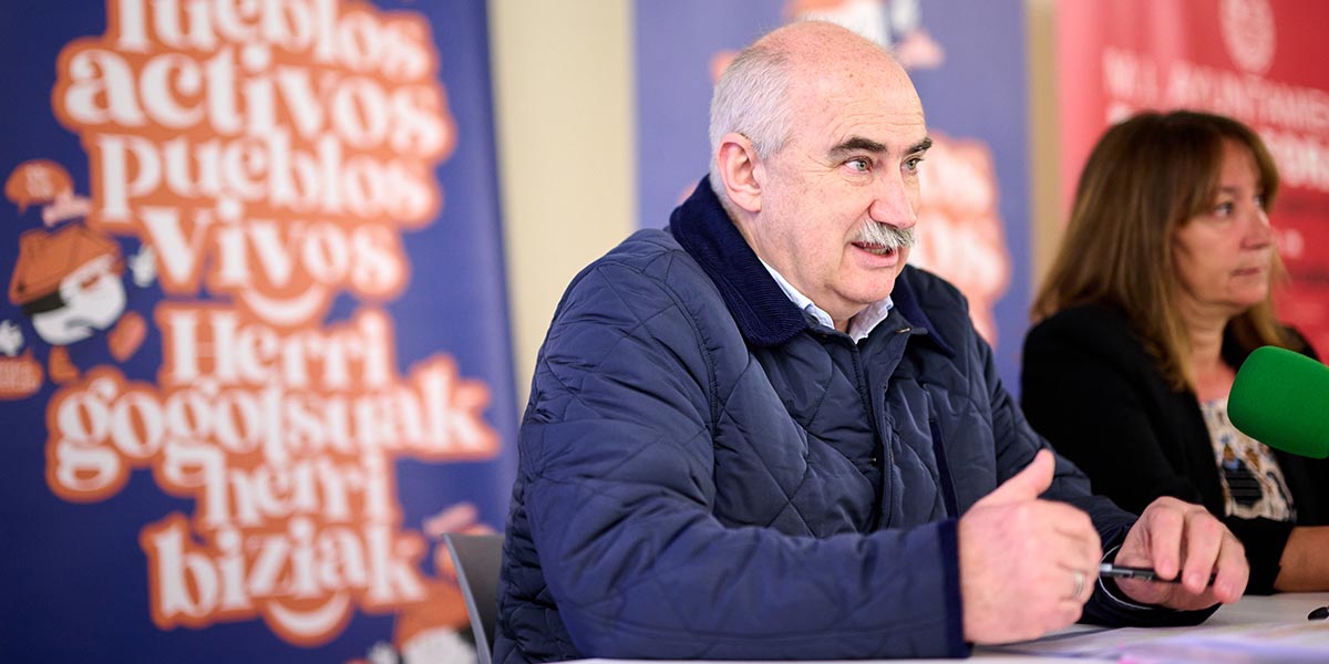 José Mª Aierdi durante su intervención