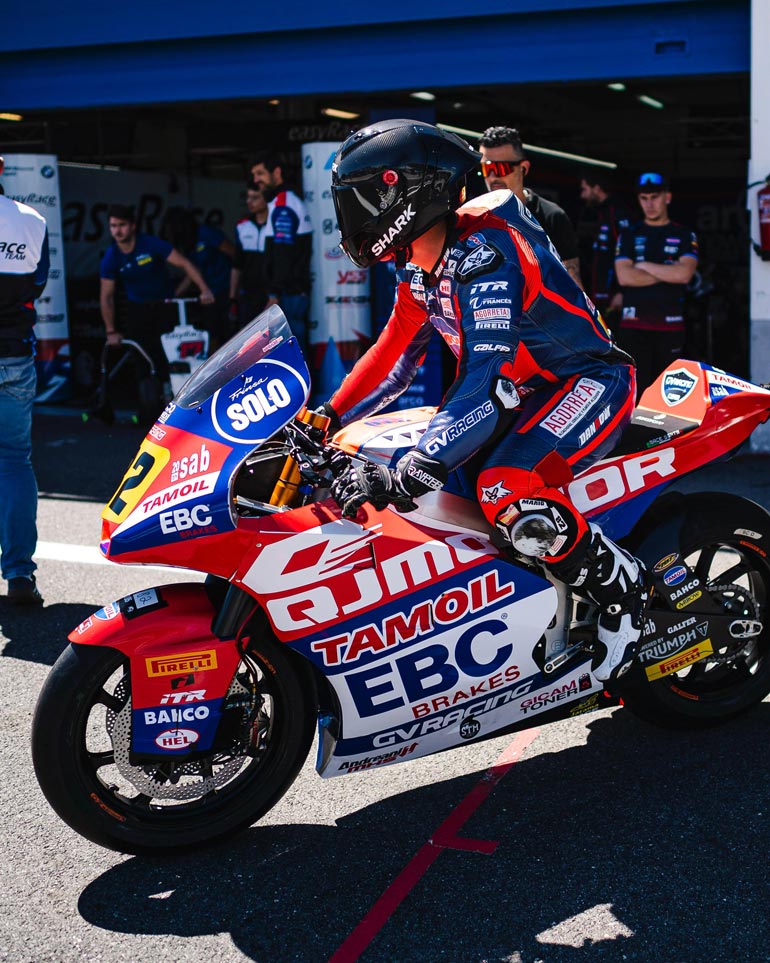 Mario Mayor, sin fortuna en su estreno en Moto2 en el Junior GP 1
