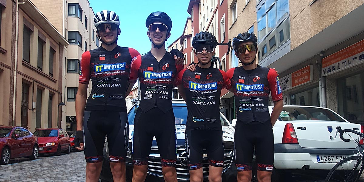 Equipo de cadetes durante la prueba en Burgos