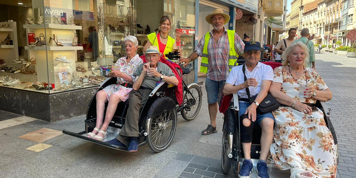 Recicleta Ribera se sumó al espíritu del Orgullo LGBTIQ con un paseo en yayacleta el 28 de junio