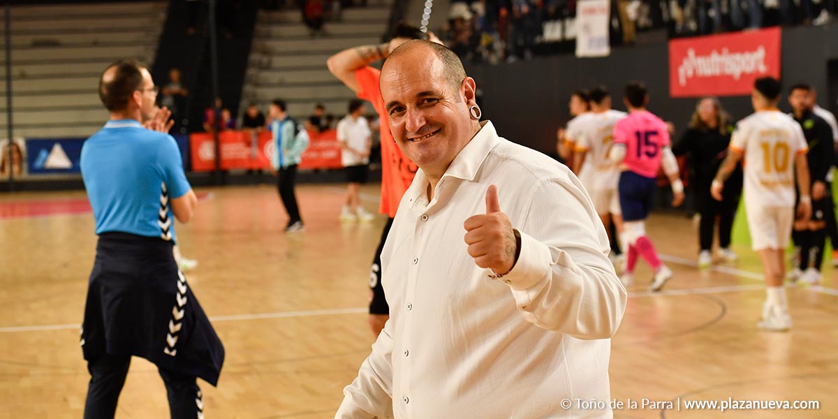 Francisco Javier Jiménez “Kapu” en un partido reciente del Ribera Navarra FS en Santa Coloma