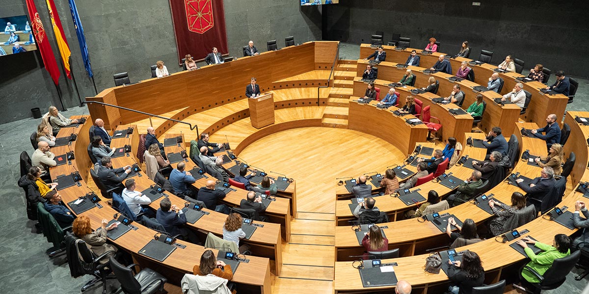 El Parlamento de Navarra celebró un acto de reconocimiento al cooperativismo 2