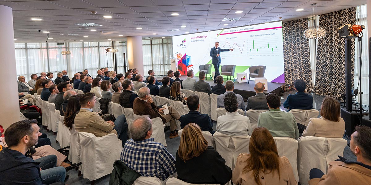 Laboral Kutxa presentó en Tudela el informe ‘Economía Navarra 2024’ 2
