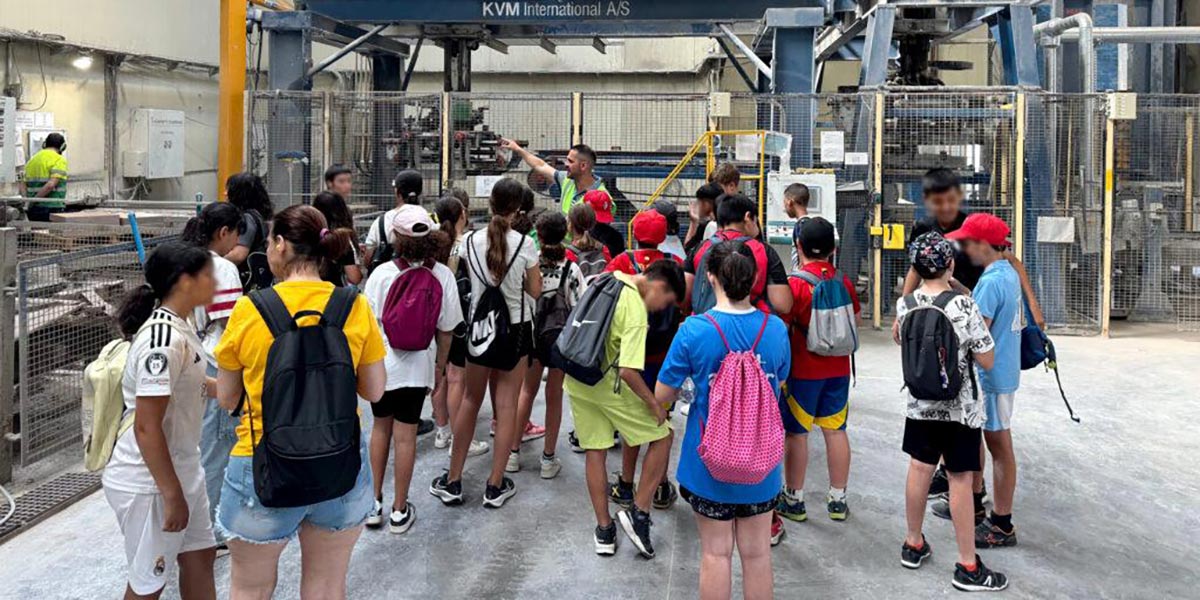 Alumnos de Cabanillas visitan las instalaciones de PVT 1