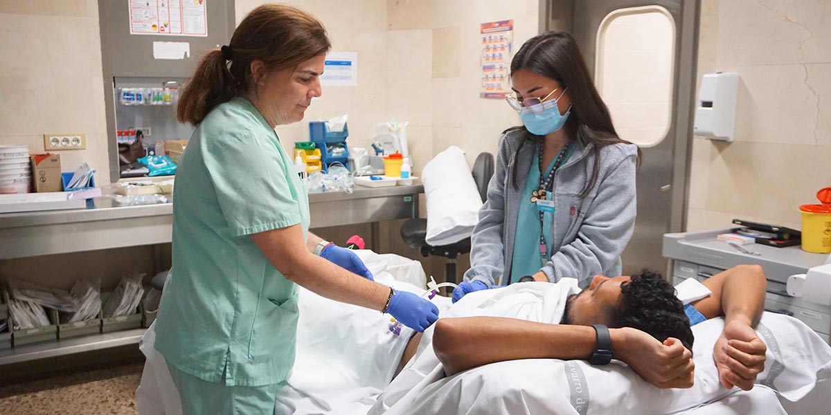 El Área de Salud de Tudela incorpora el recambio de sondas de gastrostomía a domicilio para pacientes dependientes, evitando desplazamientos al Hospital Reina Sofía