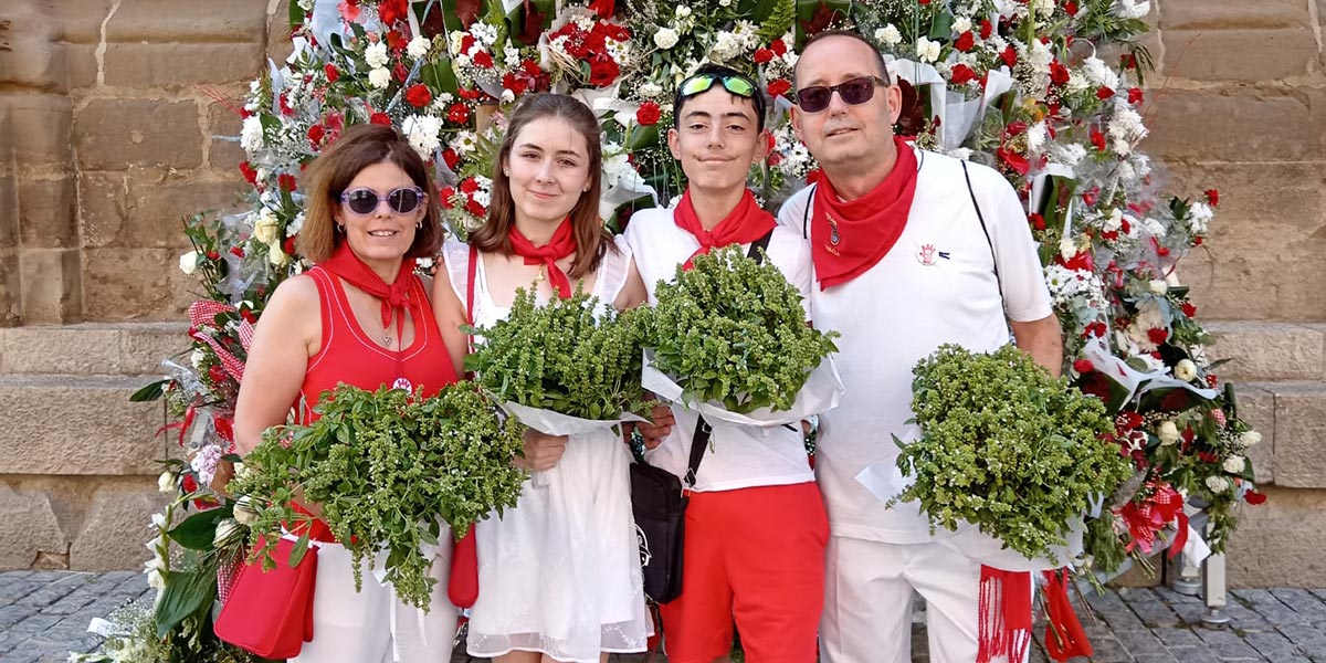 Carlos Acarreta Troyas y su familia en Santa Ana 2025