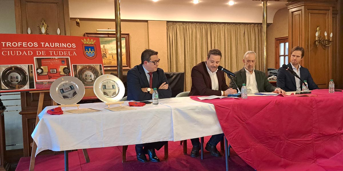 El Nuevo Casino Tudelano fue escenario de la entrega de los Trofeos Taurinos Ciudad de Tudela 2025 en un acto con amplia presencia de la afición