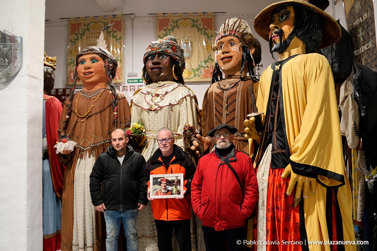 Miembros de la junta del Centro Cultural Miguel Sánchez Montes