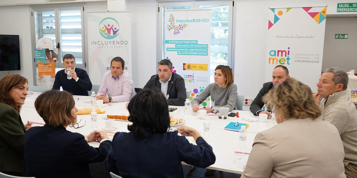 Una visita institucional reconoció el papel de AMIMET como motor de empleo estable e inclusión social