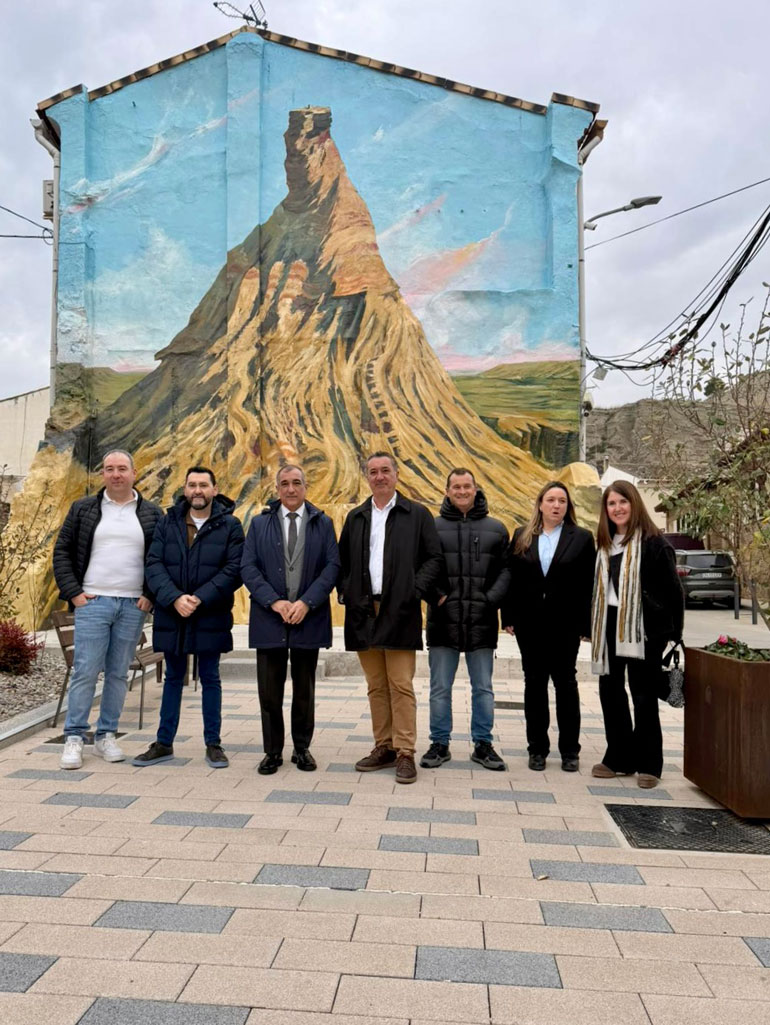 Arguedas ha inaugurado la renovación integral de las calles Santa Bárbara y San Isidro tras una inversión de 433.878 euros 1